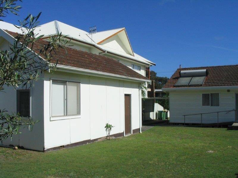 10 Binburra Ave, Toowoon Bay NSW 2261