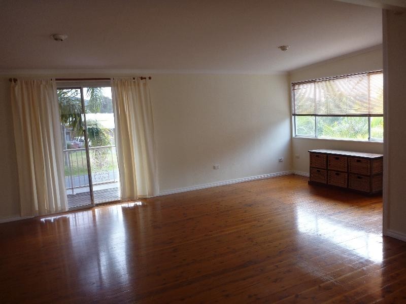 23 Heights Crescent, Wamberal NSW 2260