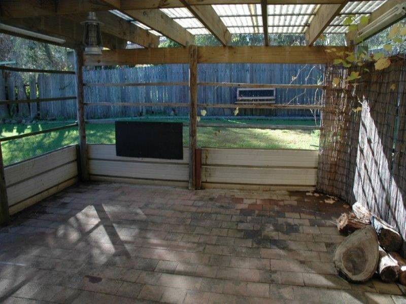 3 Zora Place, Bateau Bay NSW 2261