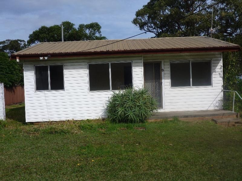 9 Crystal Street, Forresters Beach NSW 2260
