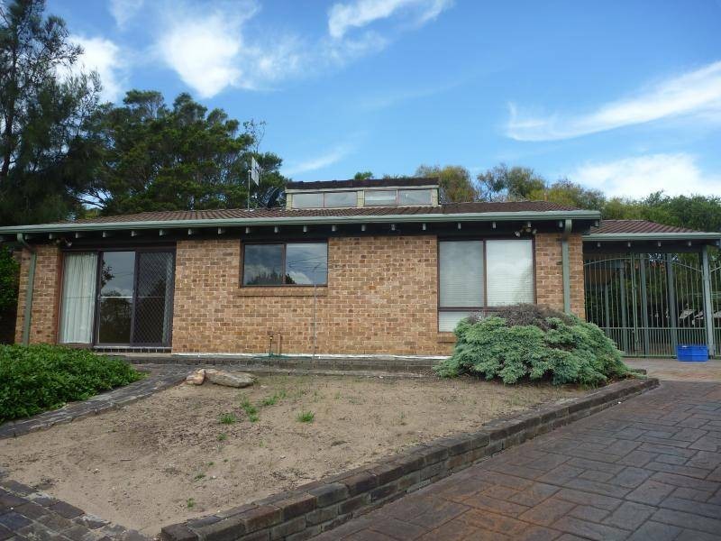 7 Caloola Cl, Bateau Bay NSW 2261