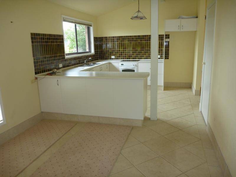 7 Caloola Cl, Bateau Bay NSW 2261