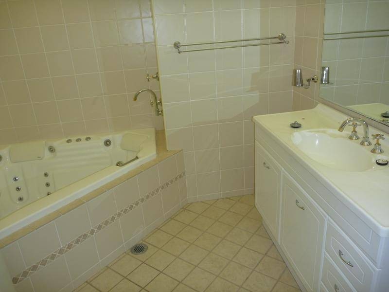 7 Caloola Cl, Bateau Bay NSW 2261