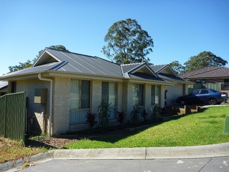 4/13 Hanlan Street South, Narara NSW 2250