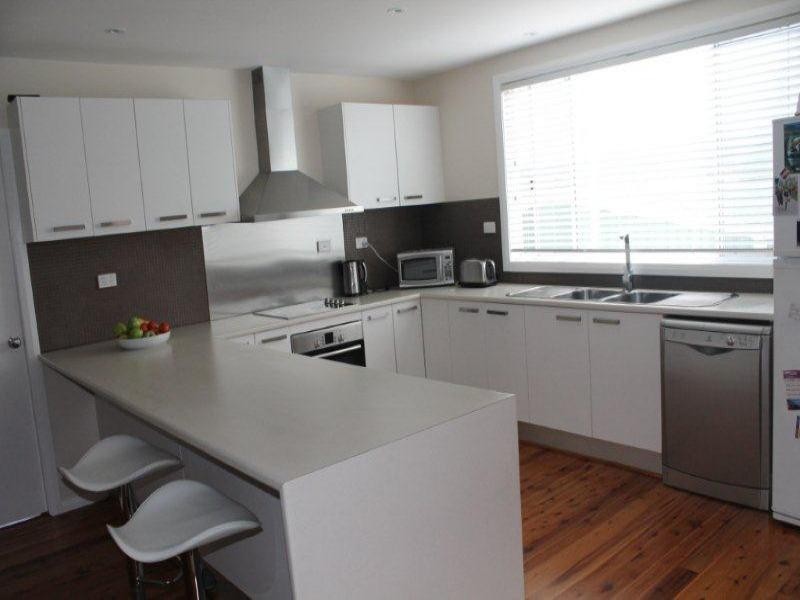 1008 The Entrance Rd, Forresters Beach NSW 2260