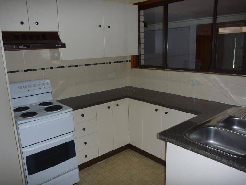 63 Thomas Mitchell Dve, Killarney Vale NSW 2261