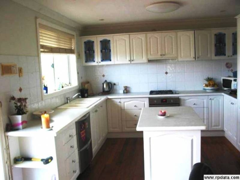 5 Boos Road, Forresters Beach NSW 2260