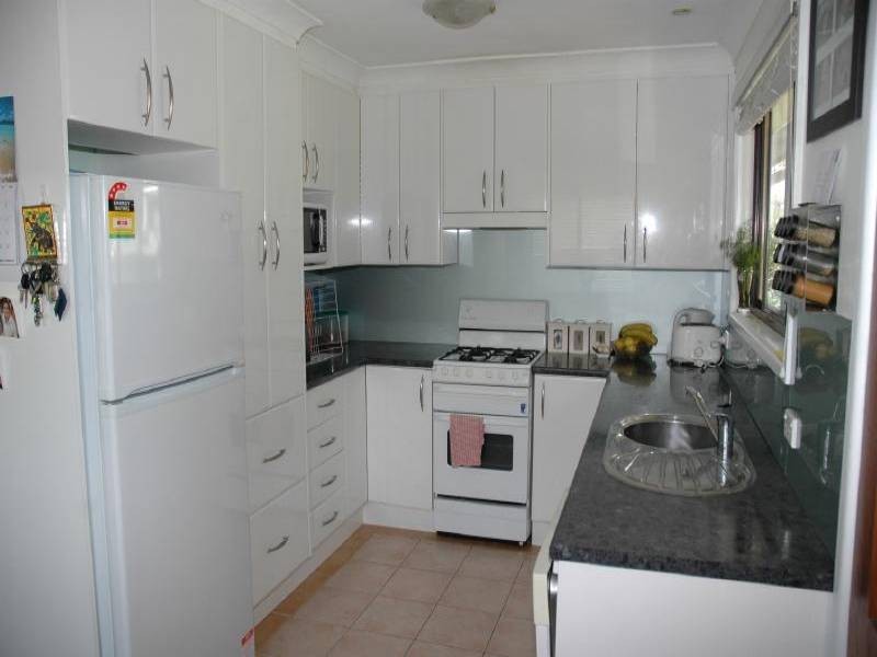 949 The Entrance Road, Forresters Beach NSW 2260