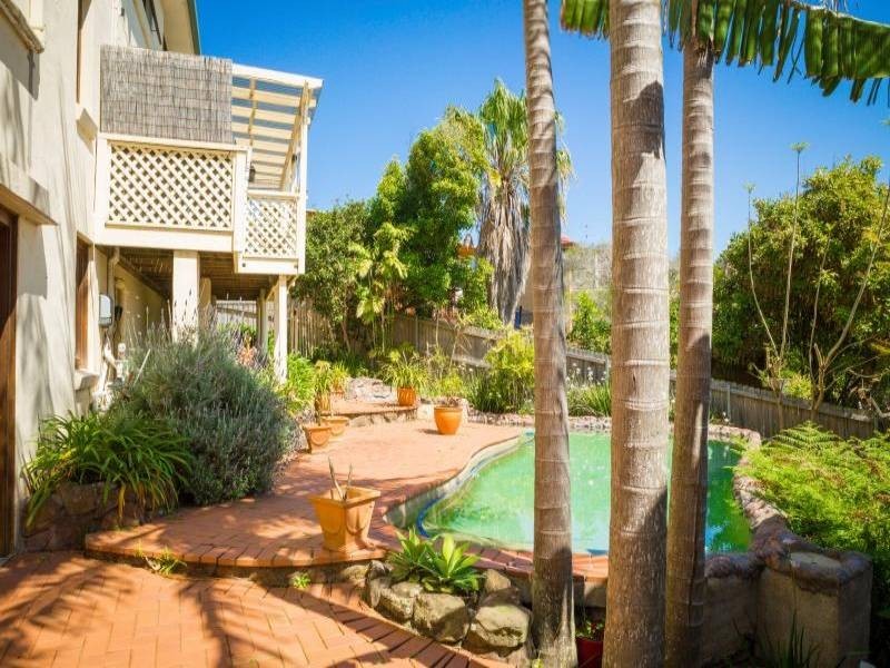 56 Forresters Beach Road, Forresters Beach NSW 2260