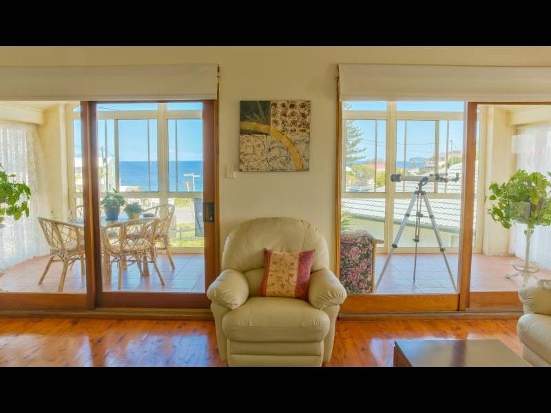56 Forresters Beach Road, Forresters Beach NSW 2260