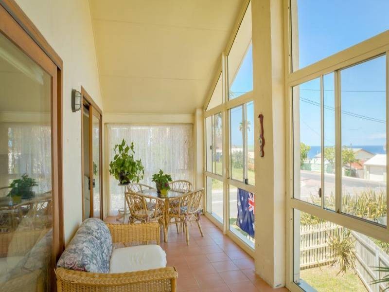 56 Forresters Beach Road, Forresters Beach NSW 2260