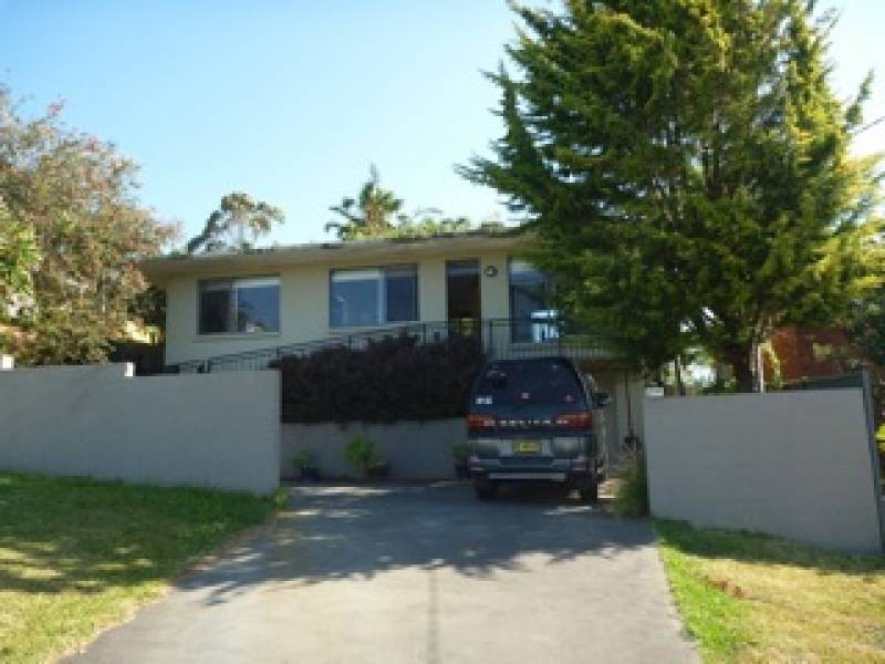 40 Forresters Beach Road, Forresters Beach NSW 2260