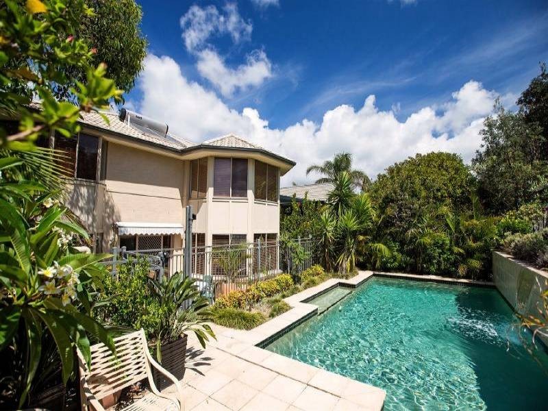 2 Boos Road, Forresters Beach NSW 2260