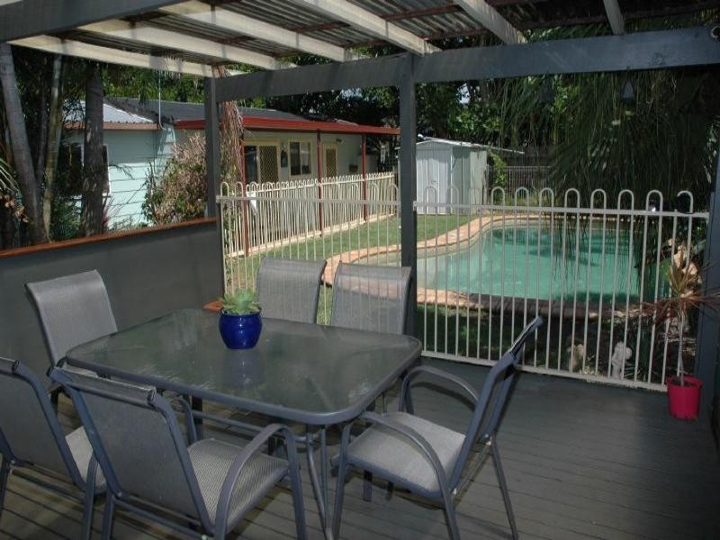 949 The Entrance Road, Forresters Beach NSW 2260