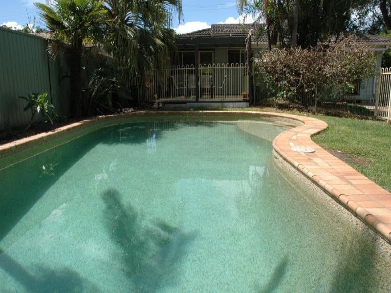 949 The Entrance Road, Forresters Beach NSW 2260