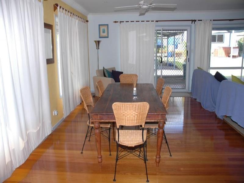49 John Street, Forresters Beach NSW 2260
