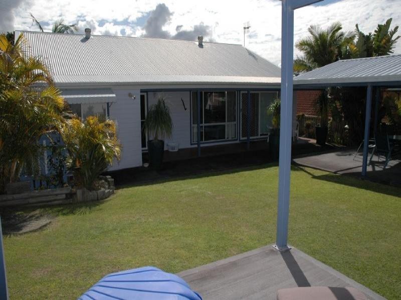 49 John Street, Forresters Beach NSW 2260