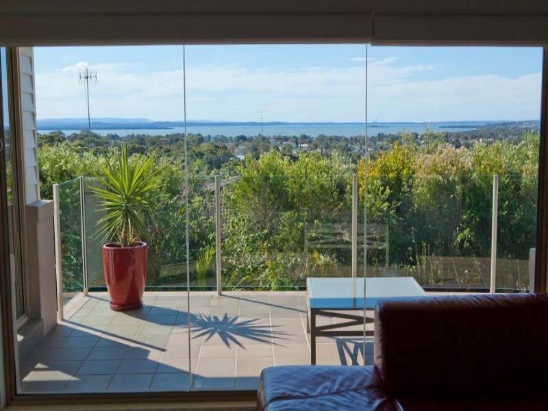 3 Peak Street, Bateau Bay NSW 2261