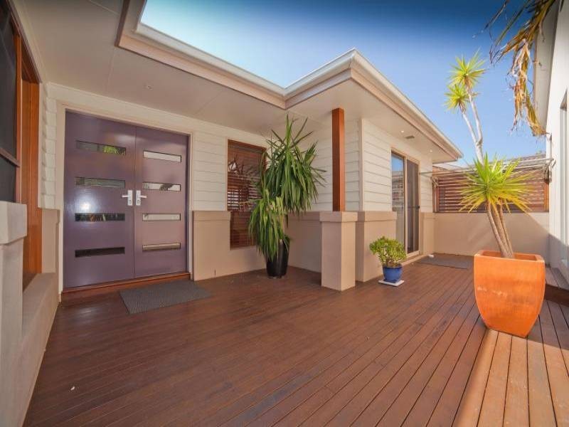 3 Peak Street, Bateau Bay NSW 2261