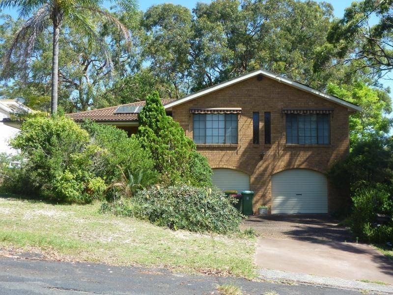 3 Burrawong Street, Bateau Bay NSW 2261