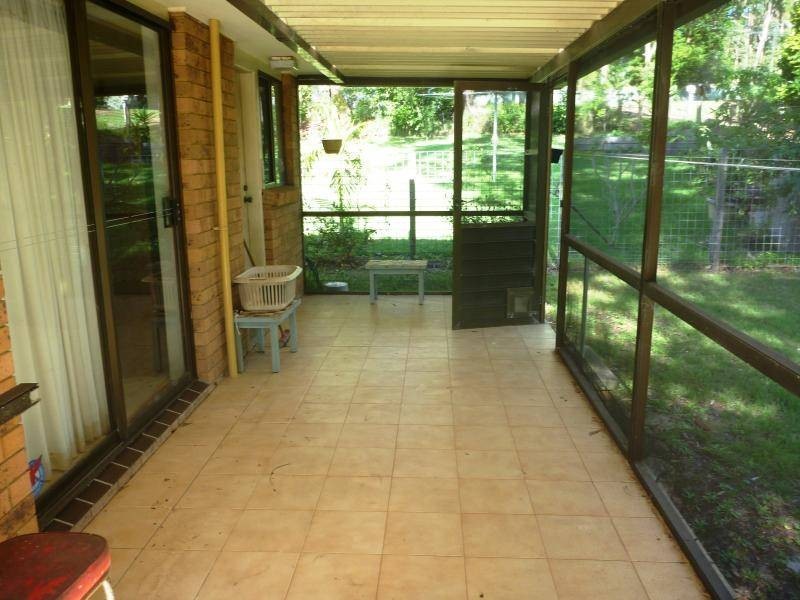 3 Burrawong Street, Bateau Bay NSW 2261