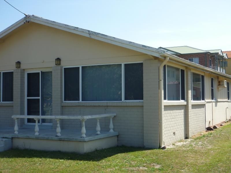 199 Bay Road, Toowoon Bay NSW 2261