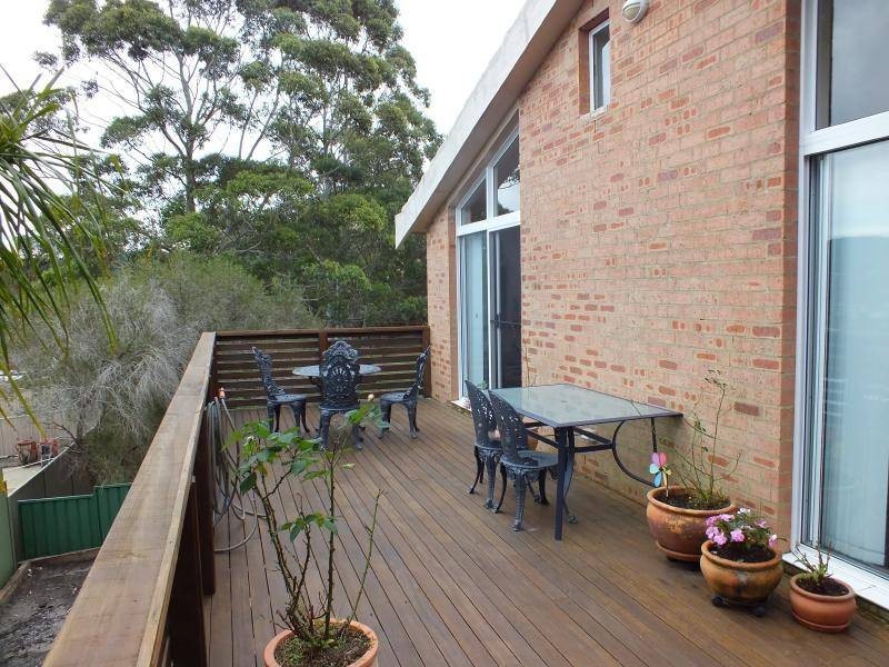 36 Anglers Ave, Bateau Bay NSW 2261
