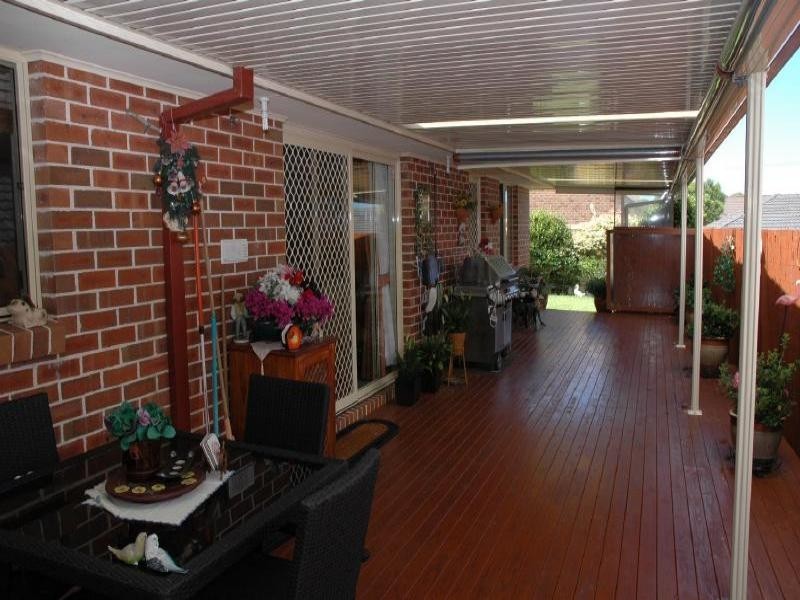 35 Scarborough Place, Bateau Bay NSW 2261