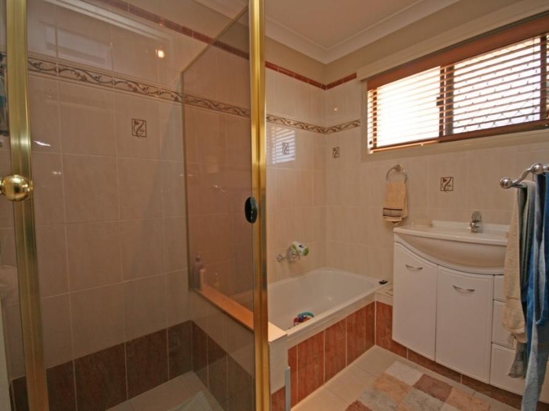 12 Gatton Court, Helensvale QLD 4212