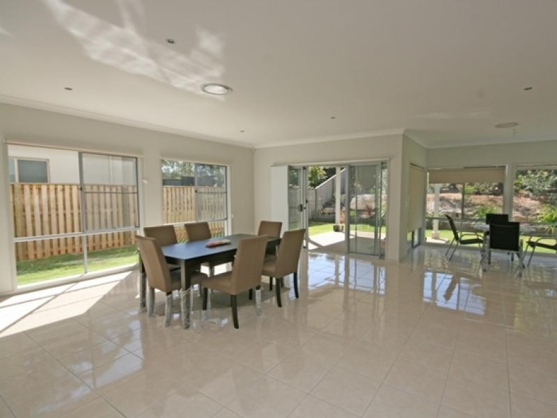 4 Picnic Creek, Coomera QLD 4209