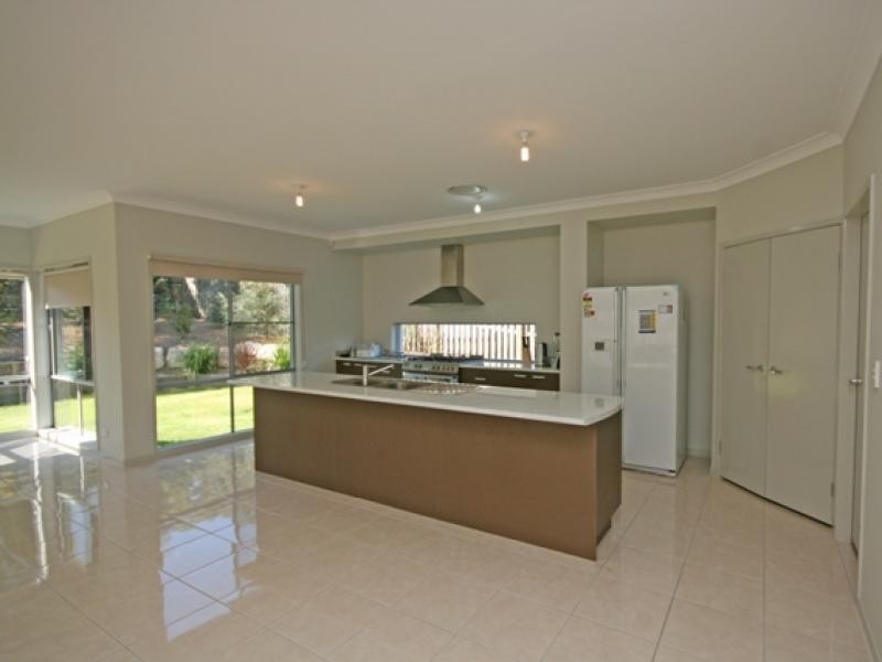 4 Picnic Creek, Coomera QLD 4209