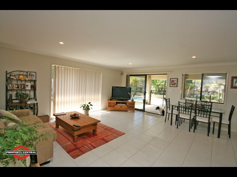 Pacific Pines QLD 4211