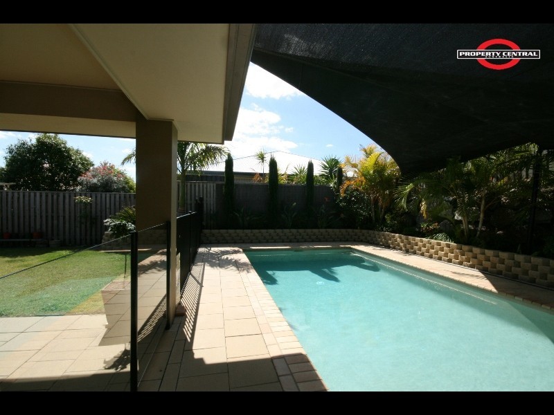 Pacific Pines QLD 4211