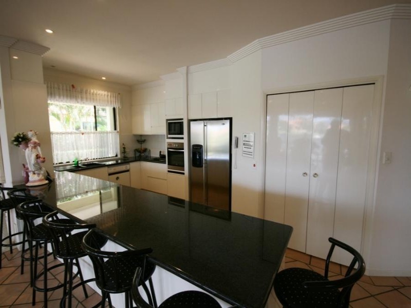 Hope Island QLD 4212