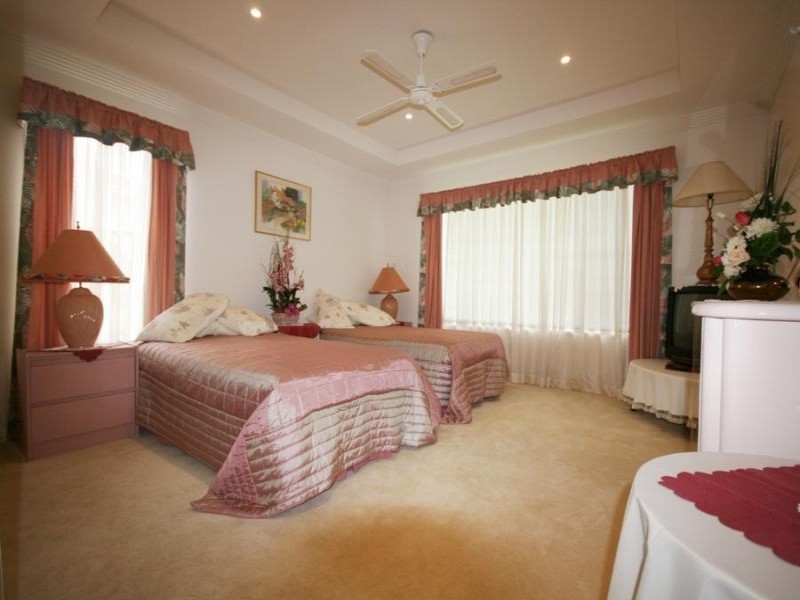 Hope Island QLD 4212