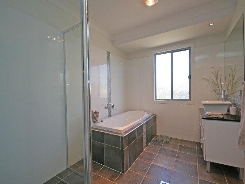 Pacific Pines QLD 4211