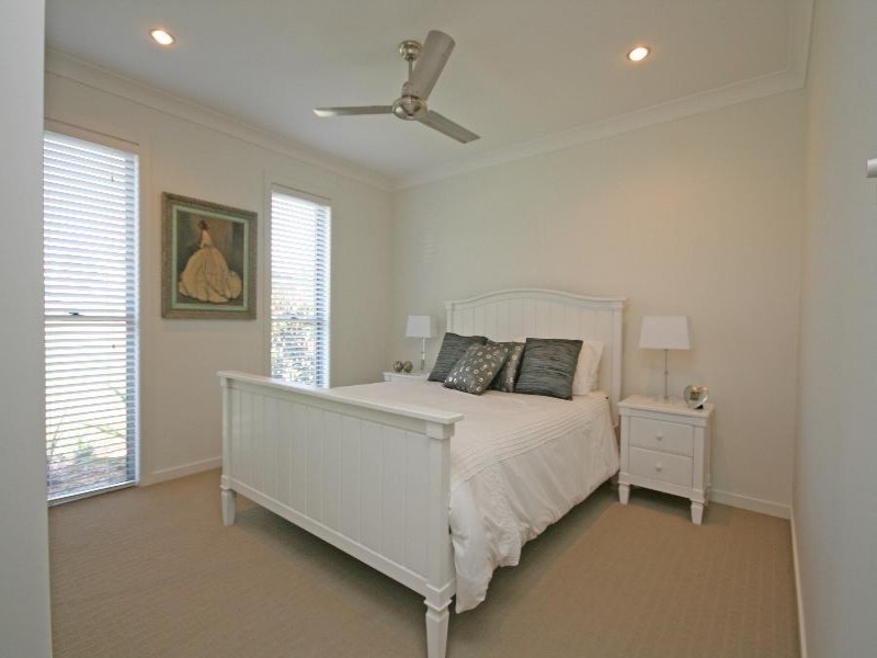 Pacific Pines QLD 4211