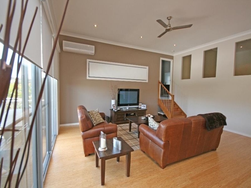 Pacific Pines QLD 4211