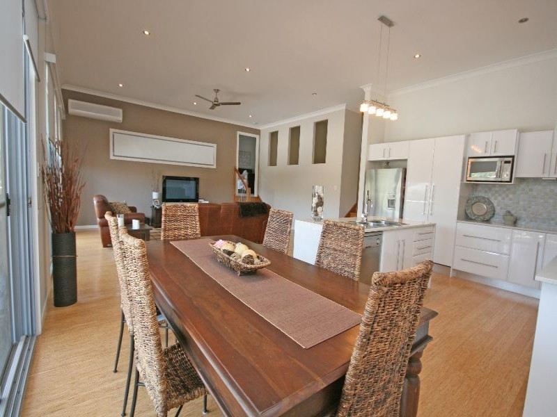 Pacific Pines QLD 4211