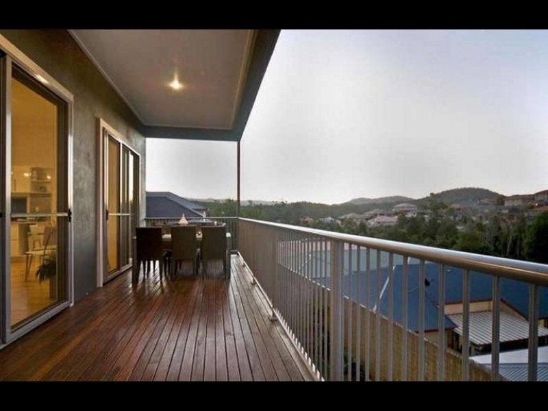 Pacific Pines QLD 4211