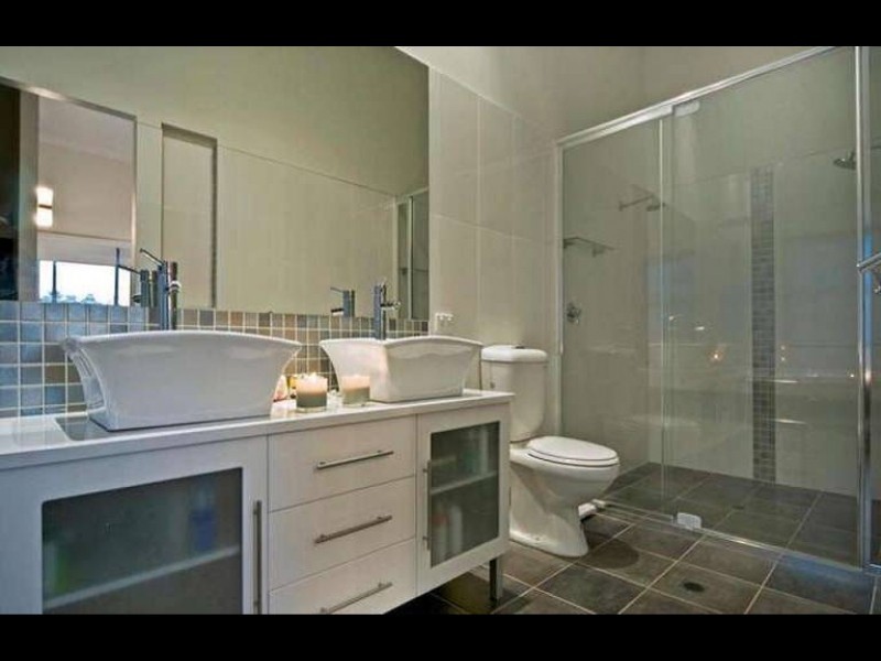 Pacific Pines QLD 4211