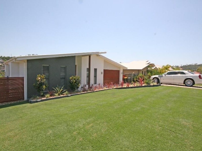 Pacific Pines QLD 4211