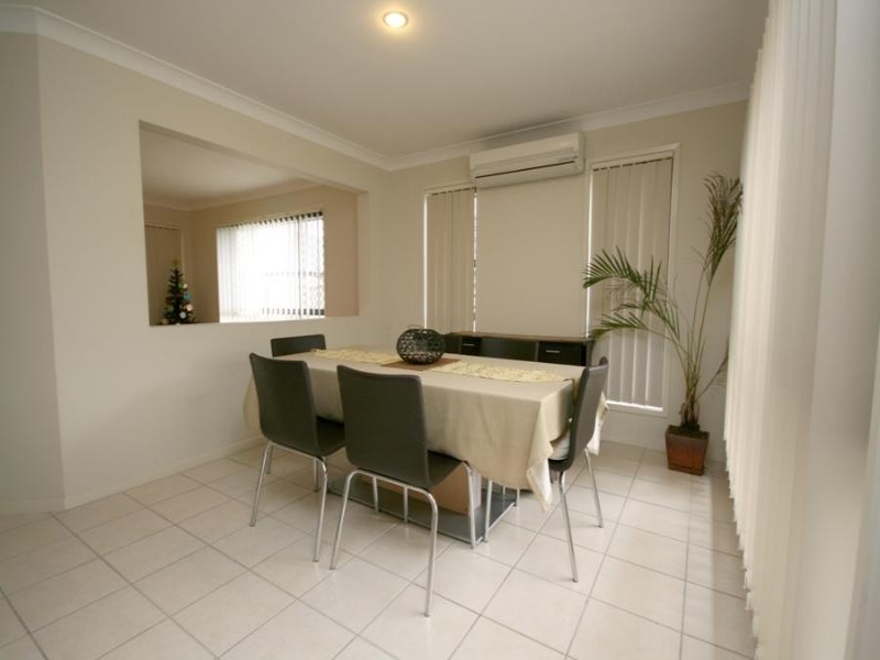 Pacific Pines QLD 4211