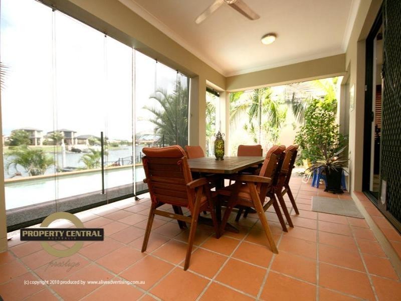 16 Saltair Gr, Monterey Keys QLD 4212
