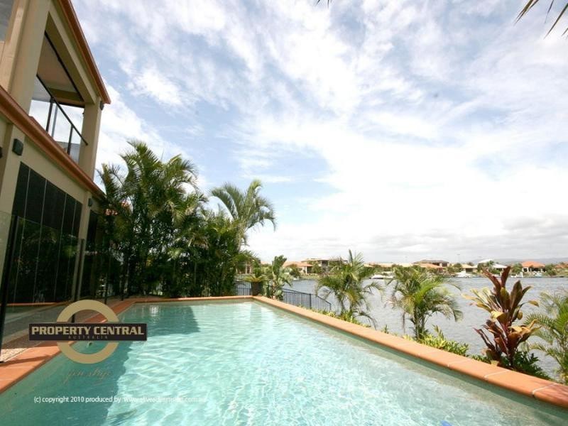 16 Saltair Gr, Monterey Keys QLD 4212