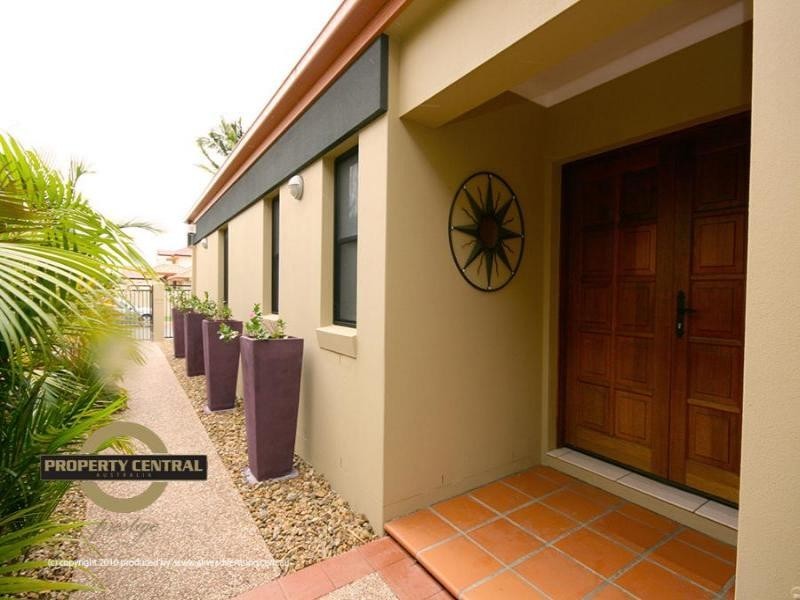 16 Saltair Gr, Monterey Keys QLD 4212