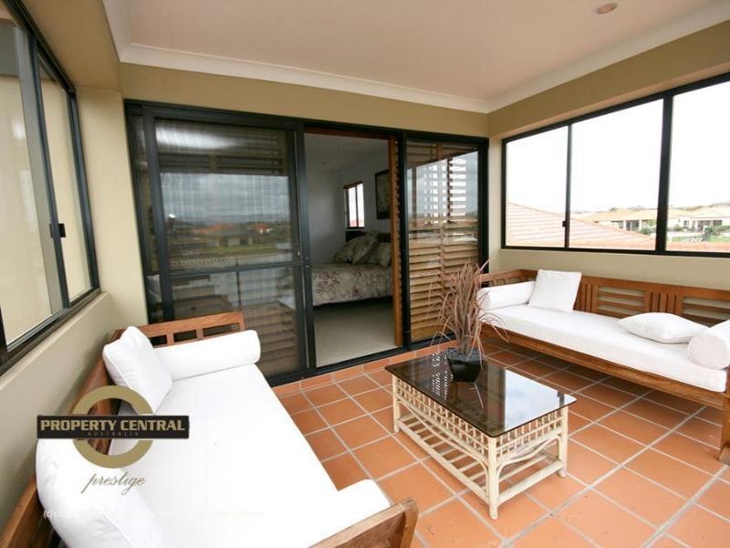 16 Saltair Gr, Monterey Keys QLD 4212