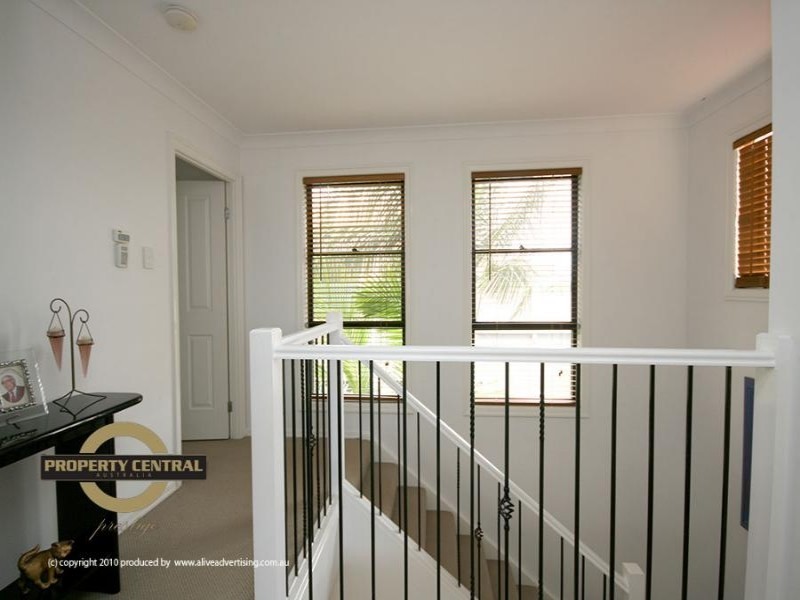 16 Saltair Gr, Monterey Keys QLD 4212