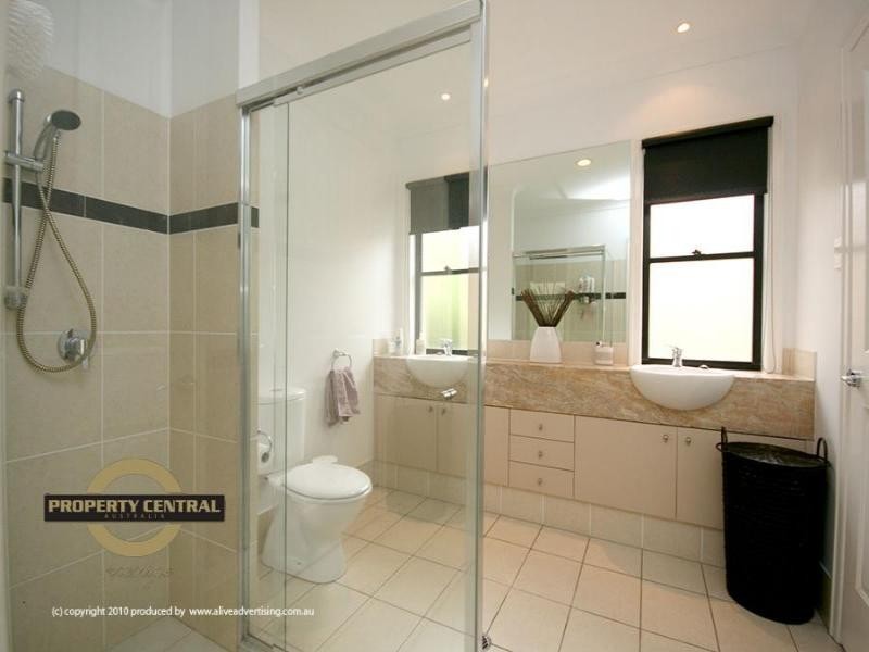 16 Saltair Gr, Monterey Keys QLD 4212