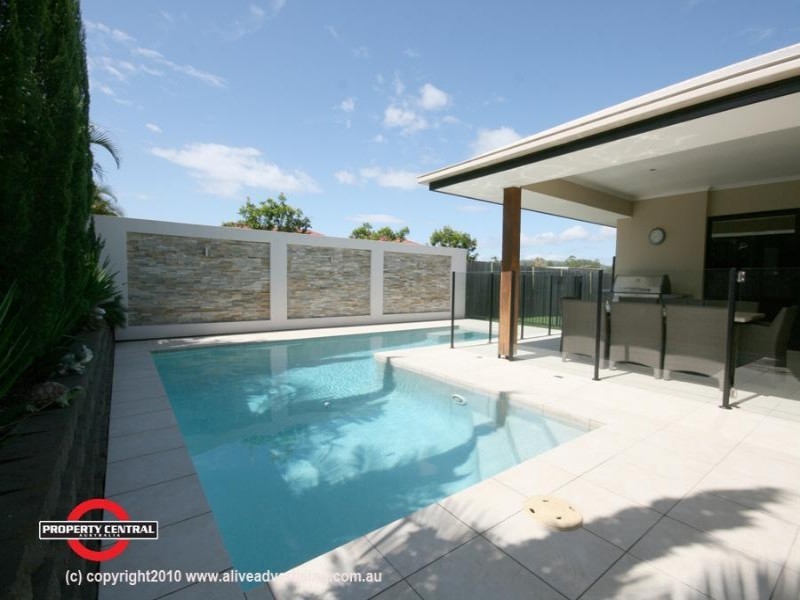 Pacific Pines QLD 4211